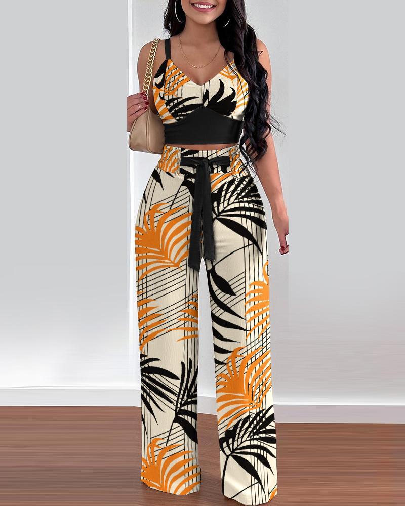 Suspender Strap Two-Piece Suit – Casual Women’s Outfit